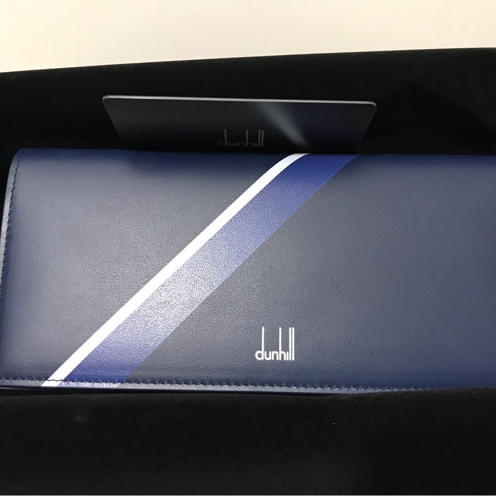 Dunhill luxury & chic beautiful leather sleek wallet NIB$650